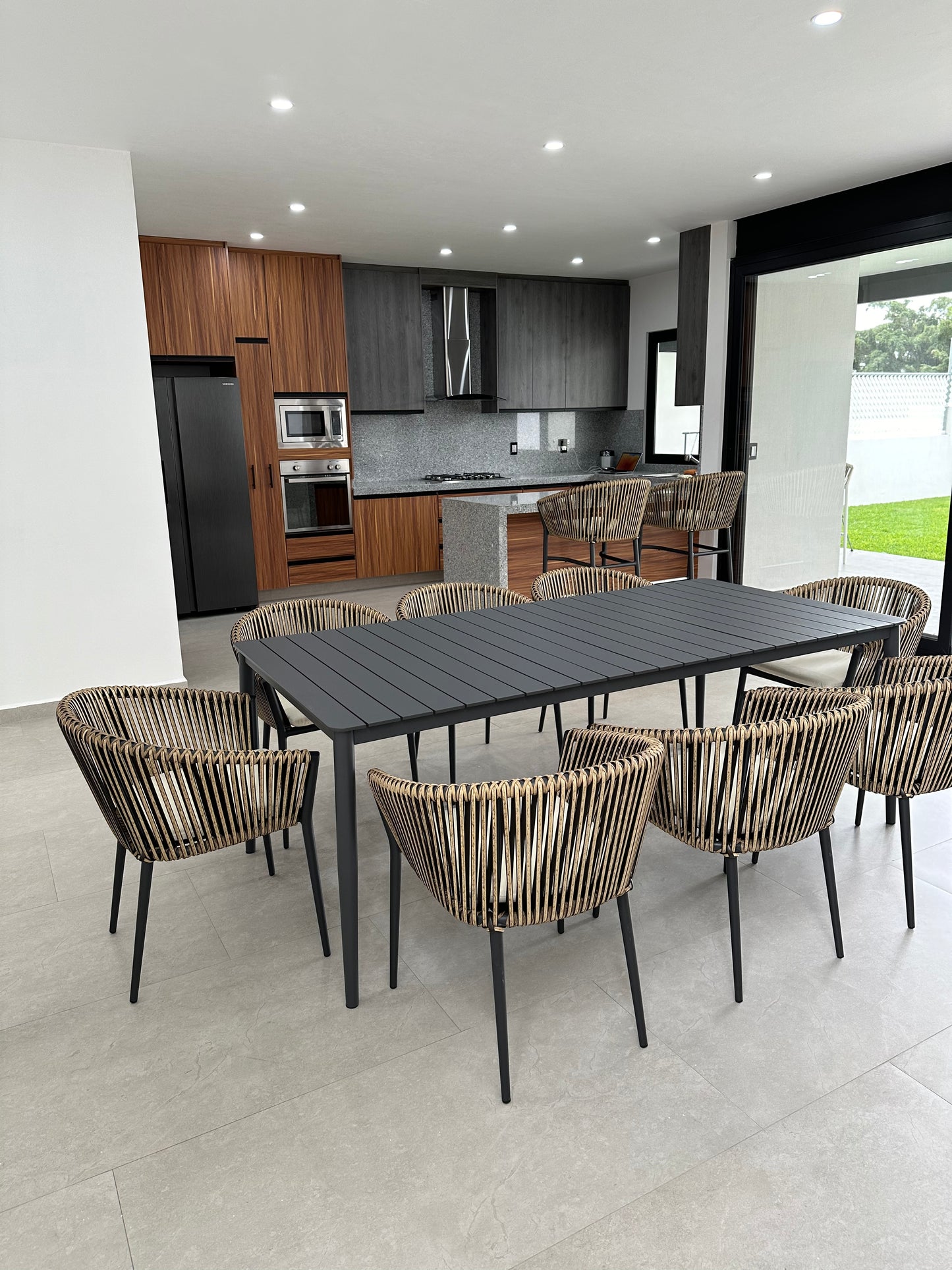 MESA COMEDOR RECTANGULAR LAIKA