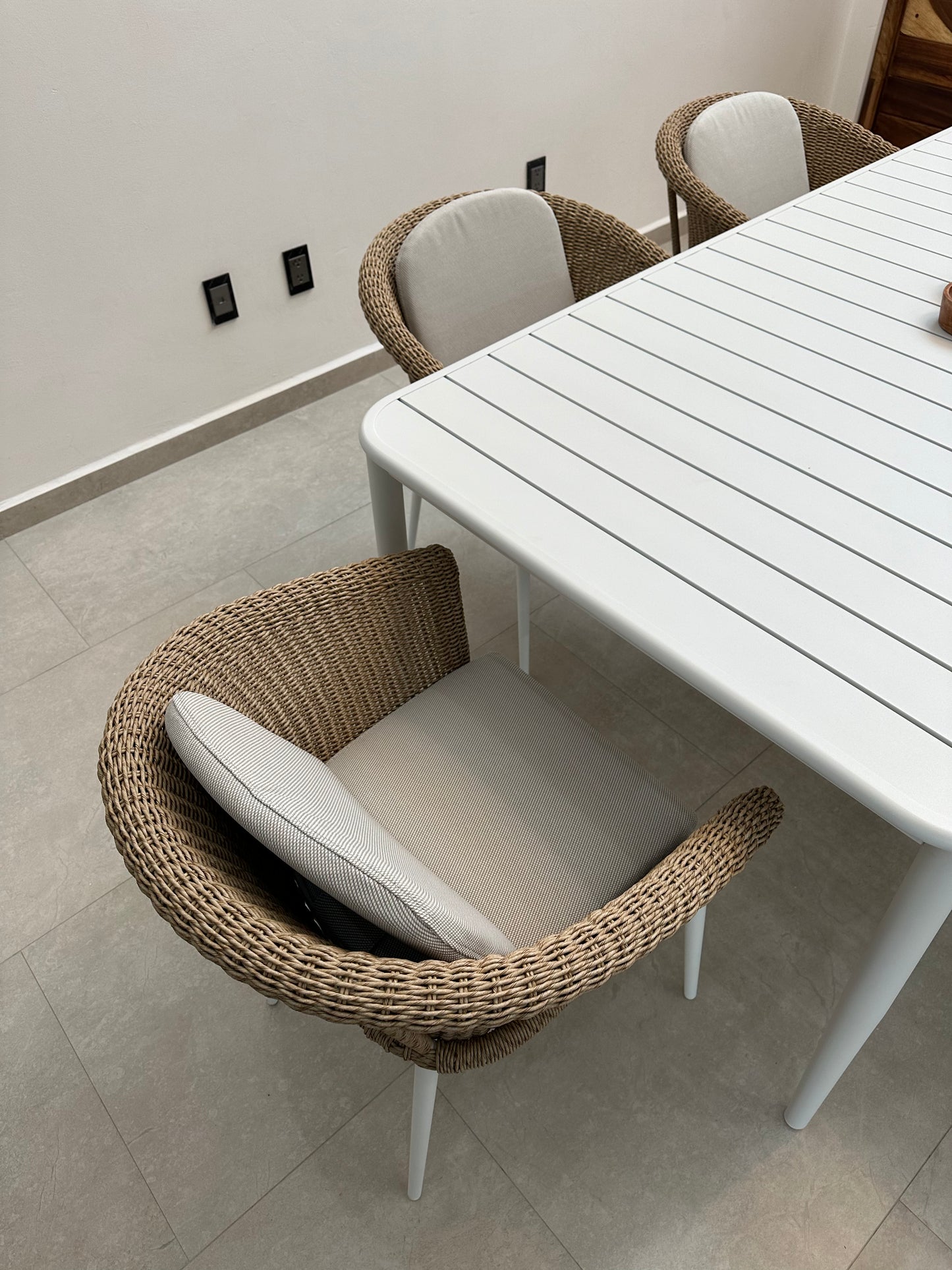 MESA COMEDOR RECTANGULAR LAIKA