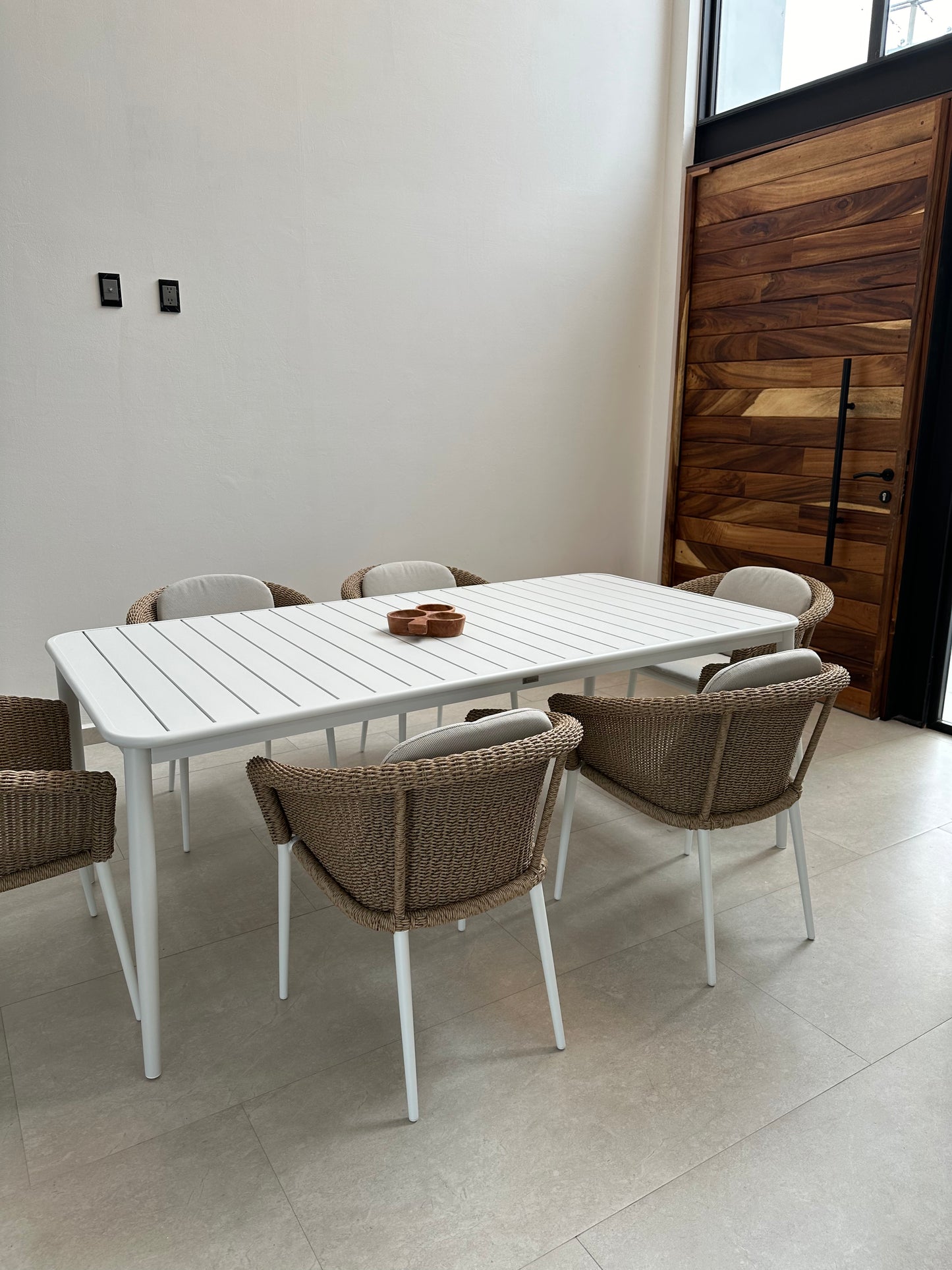 MESA COMEDOR RECTANGULAR LAIKA