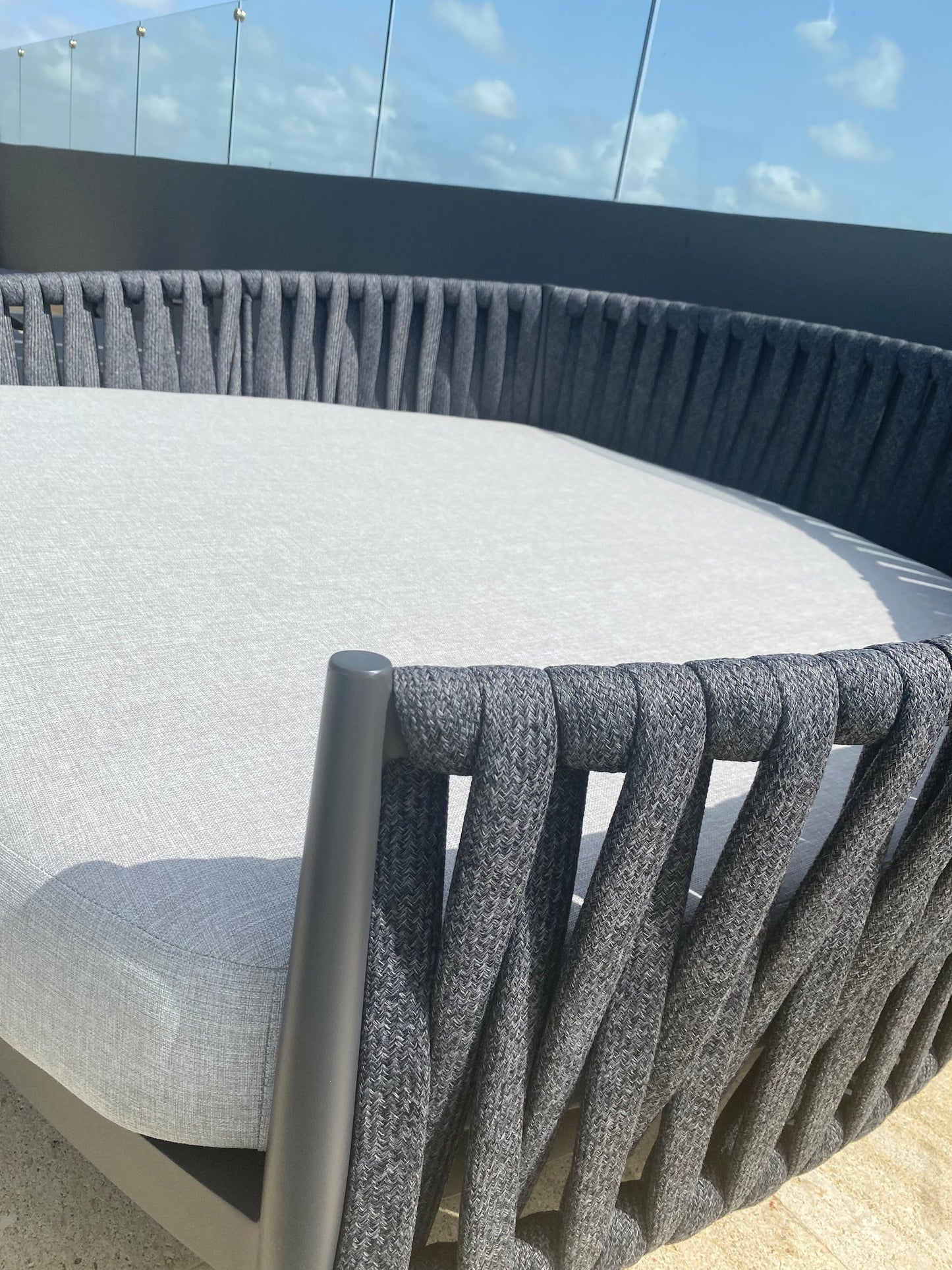 DAYBED LAIKA