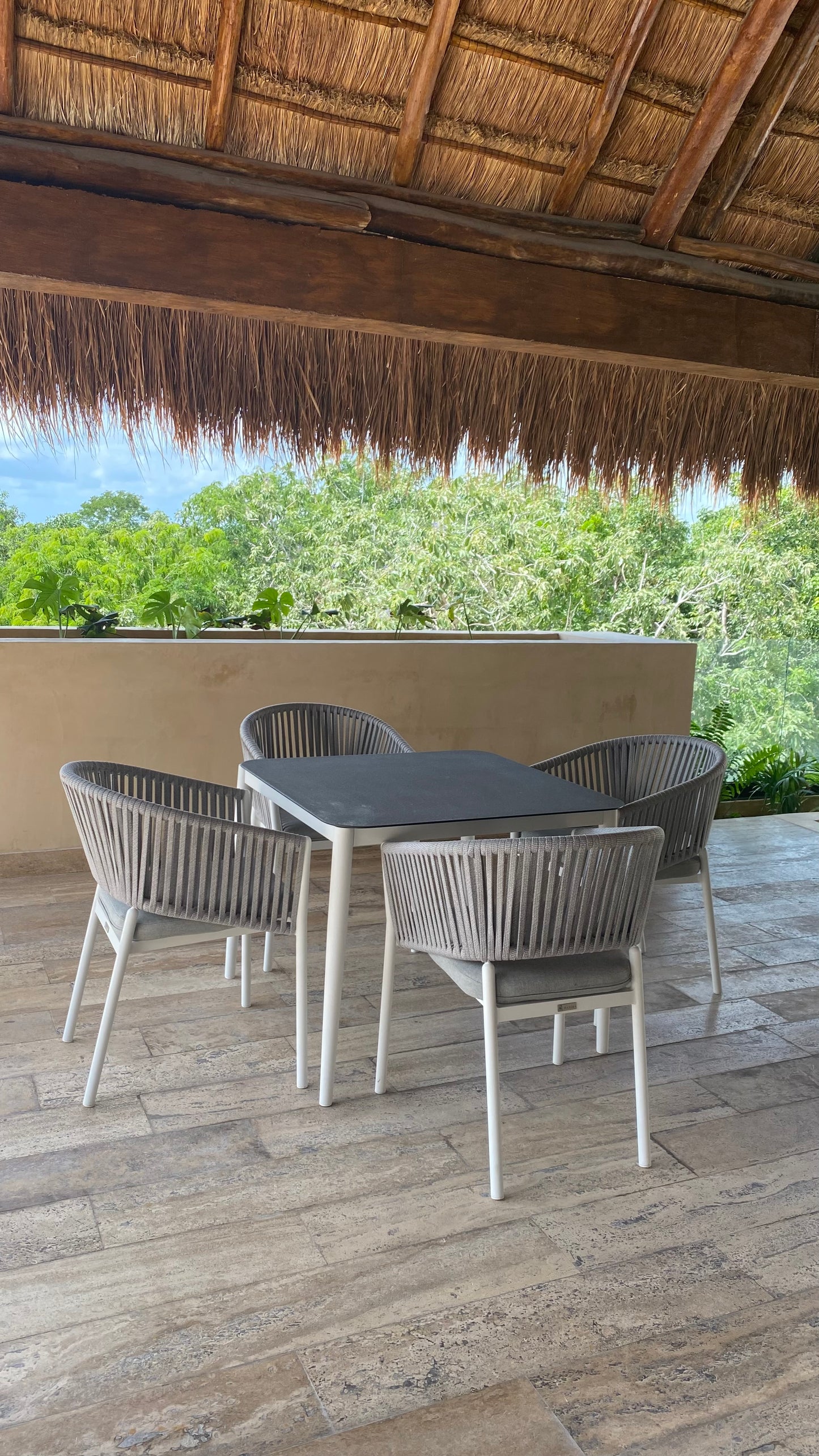 SILLA DE COMEDOR LAIKA